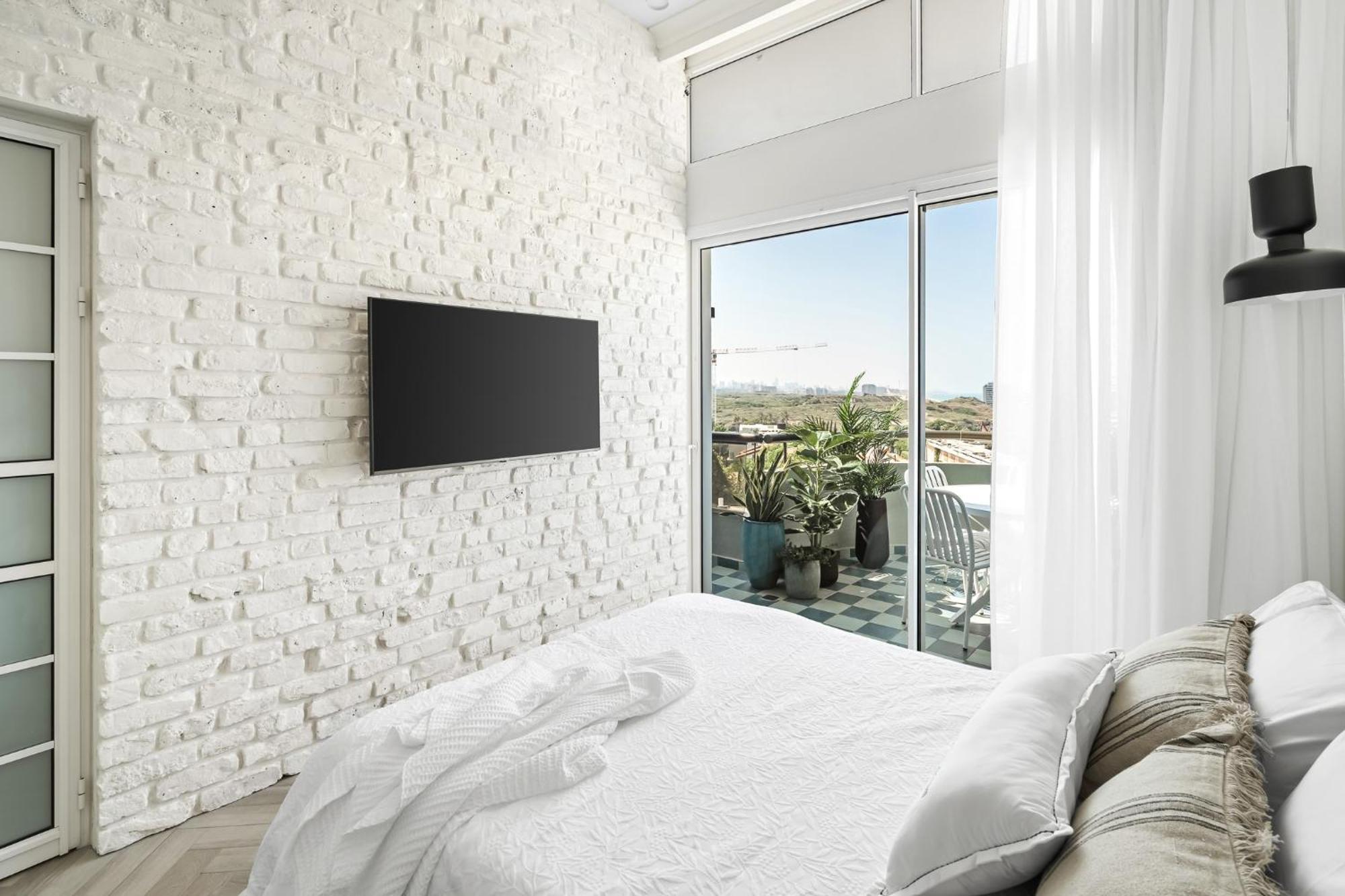 Sunsets Paradise 2Br With Parking By Beachfront Stay Herzelia Exteriör bild